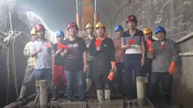 作为单身女性，你是为啥买房的？游戏画面